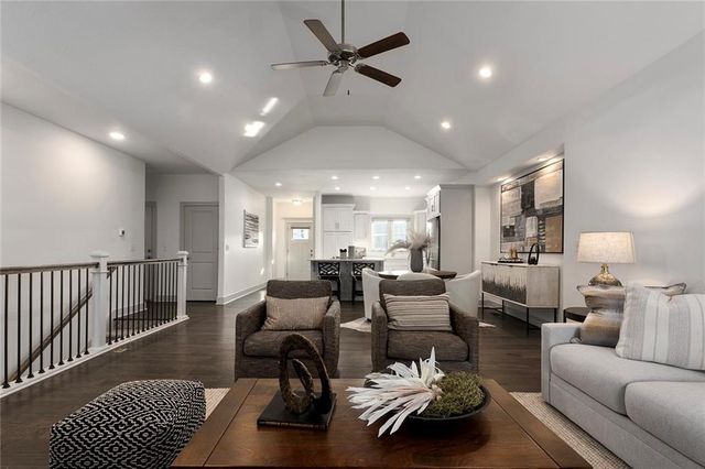 630 NW 110th Street, Kansas City, MO 64155