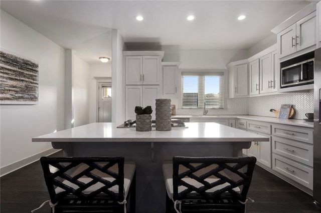 630 NW 110th Street, Kansas City, MO 64155