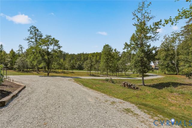 2524 Bucknell Ln, Maidens, VA 23102