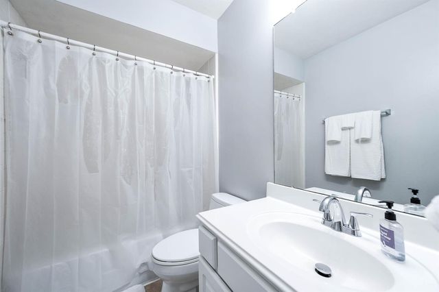 3912 Rayburn Lake Court, Pearland, TX 77581