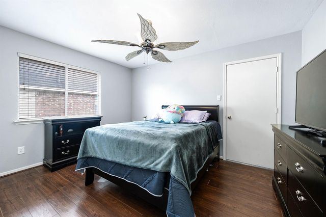 3912 Rayburn Lake Court, Pearland, TX 77581