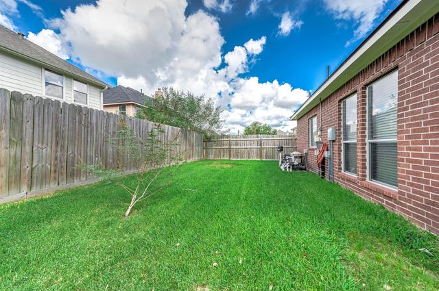 3912 Rayburn Lake Court, Pearland, TX 77581