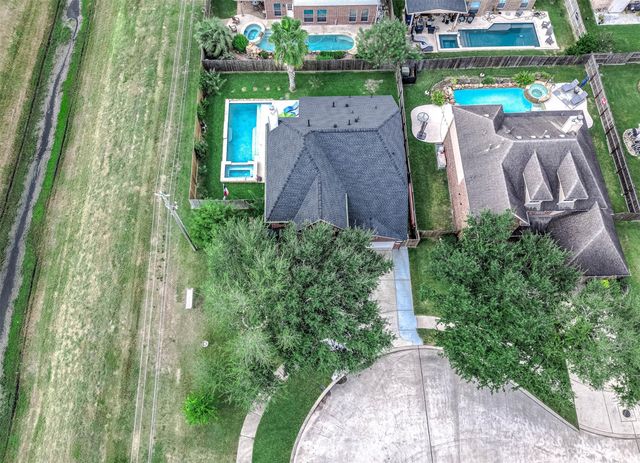 3912 Rayburn Lake Court, Pearland, TX 77581