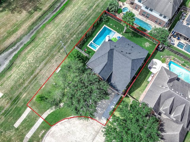 3912 Rayburn Lake Court, Pearland, TX 77581