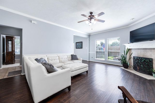 3912 Rayburn Lake Court, Pearland, TX 77581