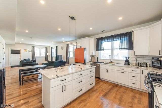 102 Miller St, Hackettstown Town, NJ 07840