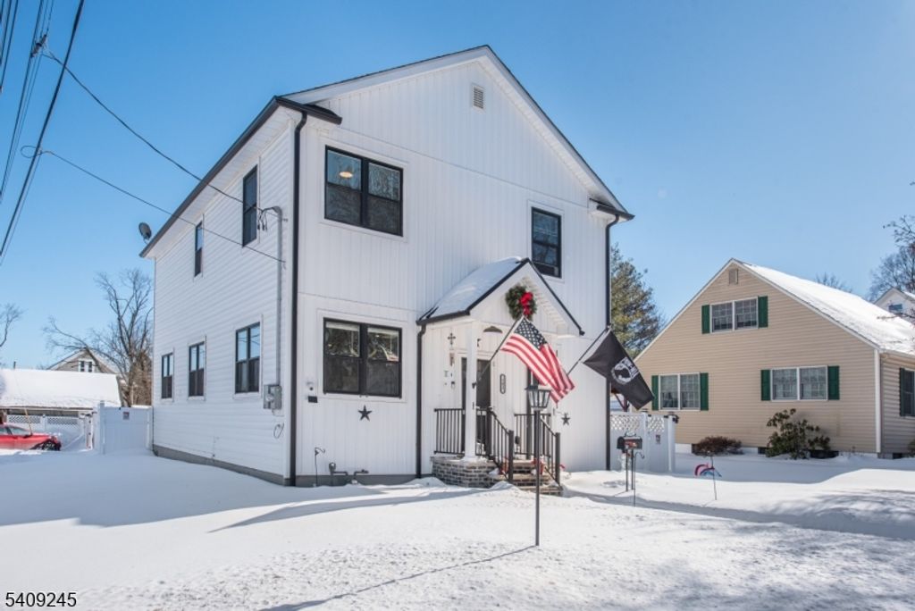 102 Miller St, Hackettstown Town, NJ 07840