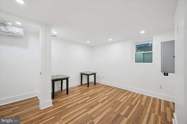 43 E NARRAGANSETT ST, Philadelphia, PA 19144