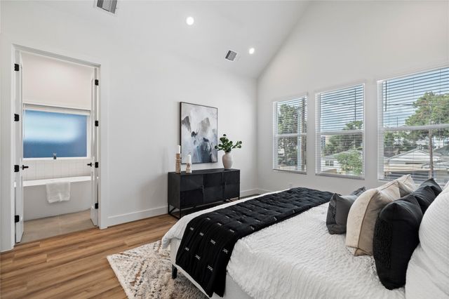 2706 Fox Street, Houston, TX 77003