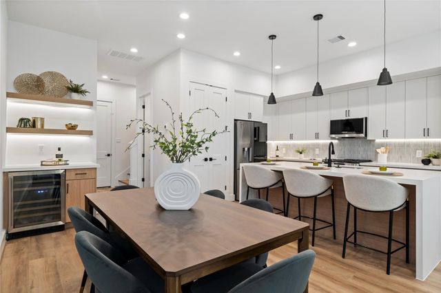 2706 Fox Street, Houston, TX 77003