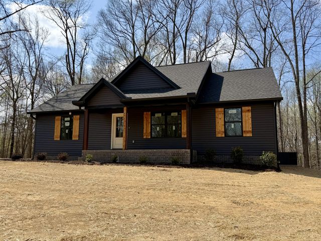 1007 Mt Olive Rd, Westmoreland, TN 37186