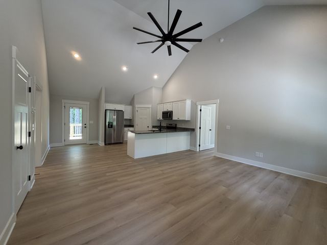 1007 Mt Olive Rd, Westmoreland, TN 37186