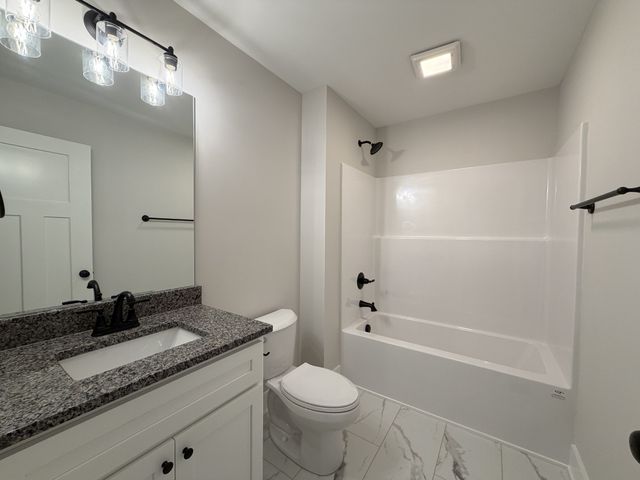 1007 Mt Olive Rd, Westmoreland, TN 37186