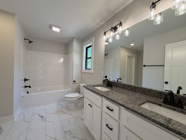1007 Mt Olive Rd, Westmoreland, TN 37186