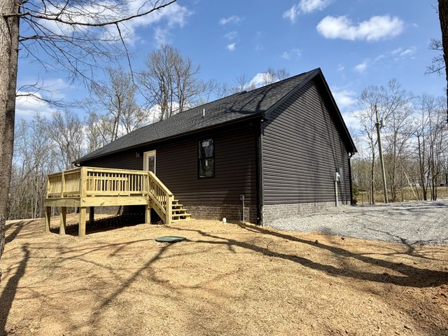 1007 Mt Olive Rd, Westmoreland, TN 37186