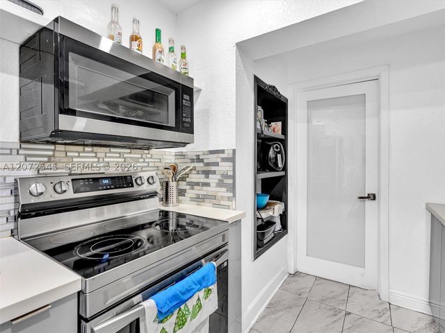 2001 NW 206th St, Miami Gardens, FL 33056