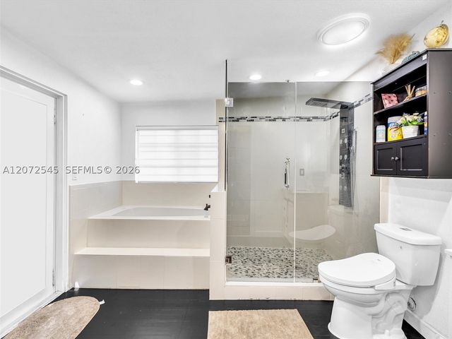 2001 NW 206th St, Miami Gardens, FL 33056