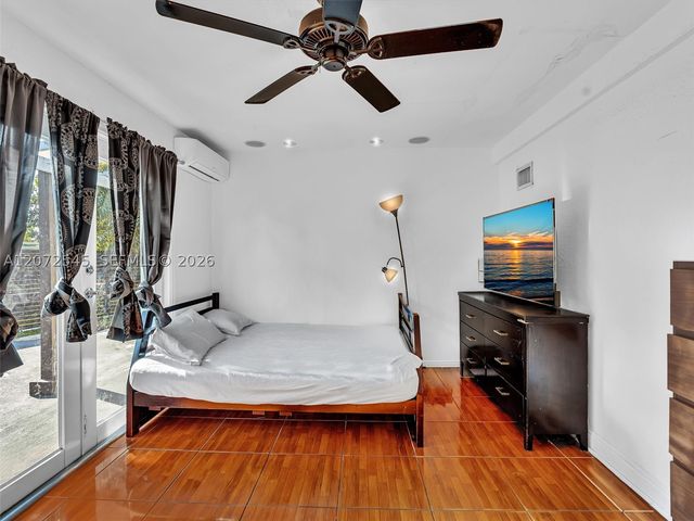 2001 NW 206th St, Miami Gardens, FL 33056