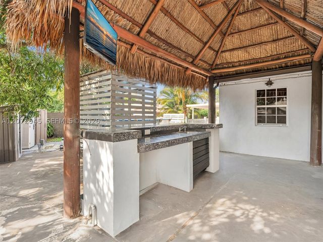 2001 NW 206th St, Miami Gardens, FL 33056