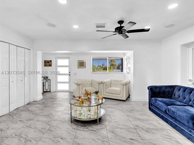 2001 NW 206th St, Miami Gardens, FL 33056