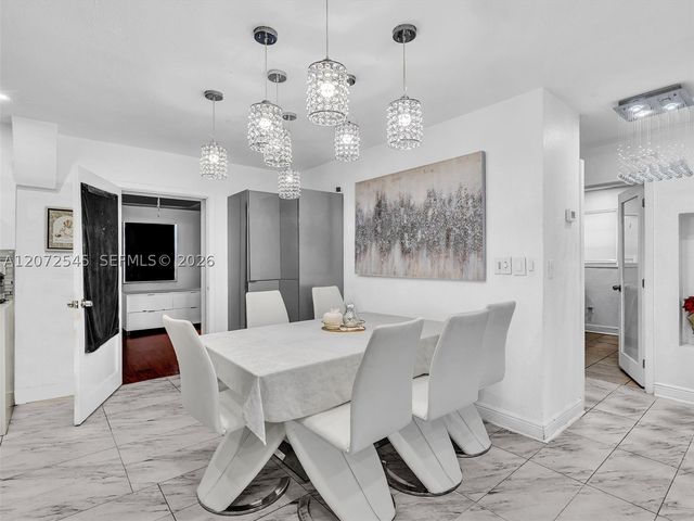 2001 NW 206th St, Miami Gardens, FL 33056