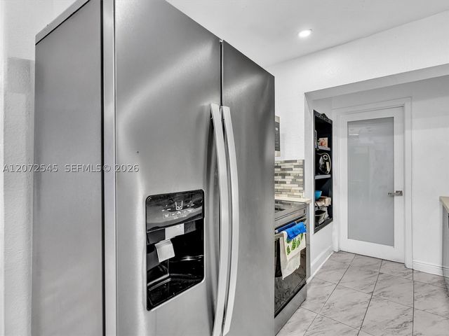 2001 NW 206th St, Miami Gardens, FL 33056