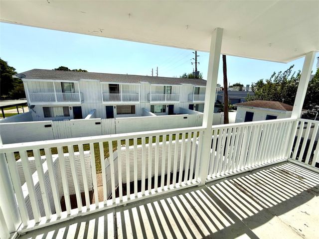 5506 Beverlyhill Street 8, Houston, TX 77056