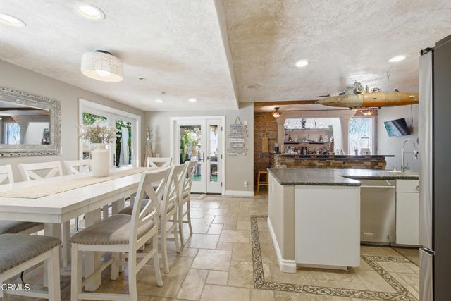 2253 Medina Avenue, Simi Valley, CA 93063
