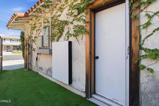 2253 Medina Avenue, Simi Valley, CA 93063