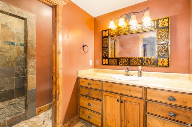 1168 HANLINE CIR, Kaysville, UT 84037