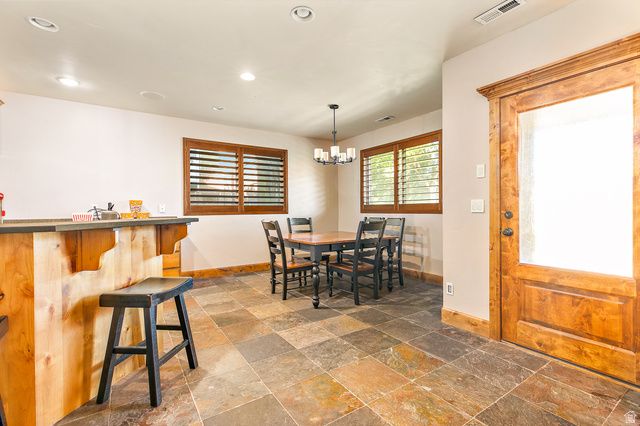 1168 HANLINE CIR, Kaysville, UT 84037