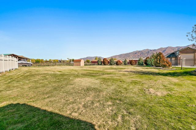 1168 HANLINE CIR, Kaysville, UT 84037