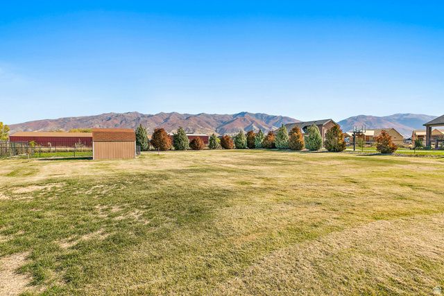 1168 HANLINE CIR, Kaysville, UT 84037