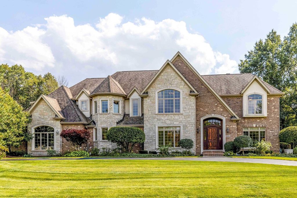 3995 Orchard Lane, Long Grove, IL 60047