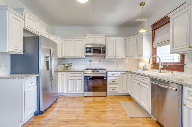1416 S Henderson Street, Fort Worth, TX 76104