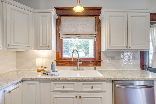 1416 S Henderson Street, Fort Worth, TX 76104