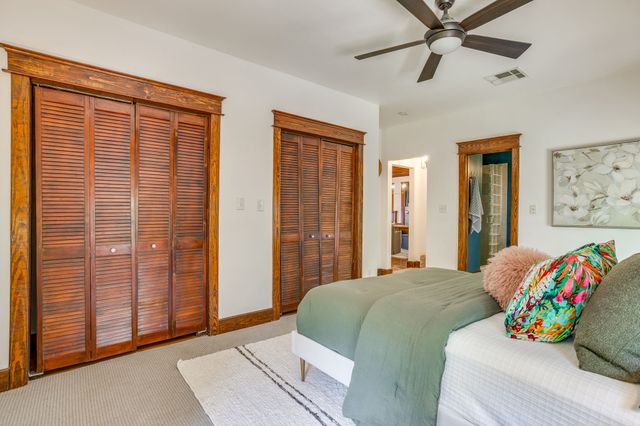 1416 S Henderson Street, Fort Worth, TX 76104