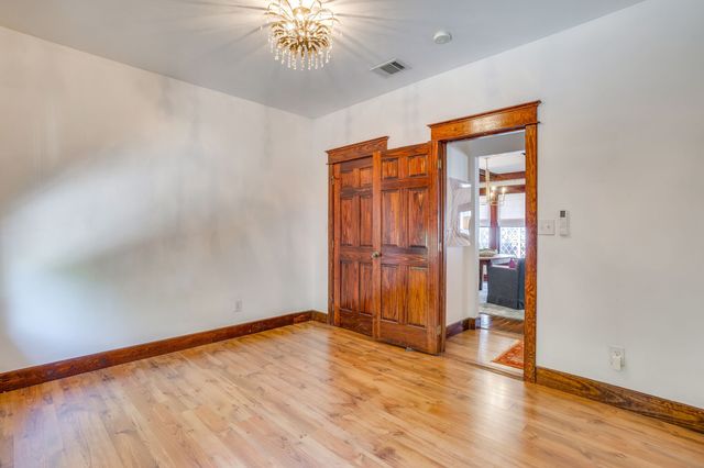 1416 S Henderson Street, Fort Worth, TX 76104