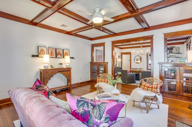 1416 S Henderson Street, Fort Worth, TX 76104
