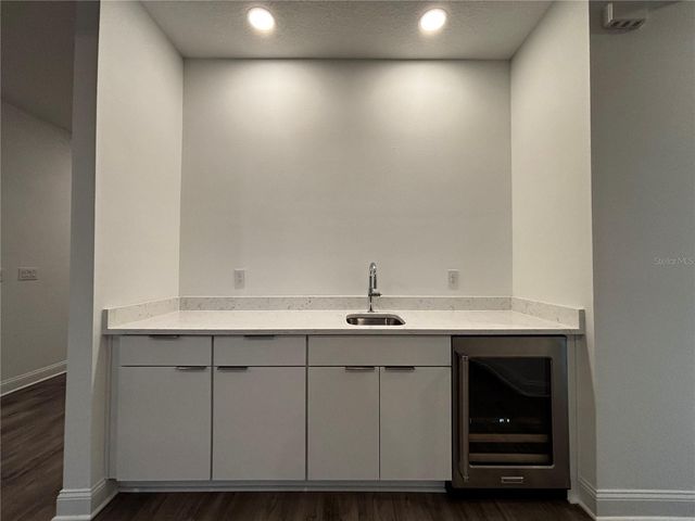 5784 FREESTONE CIRCLE, Apollo Beach, FL 33572