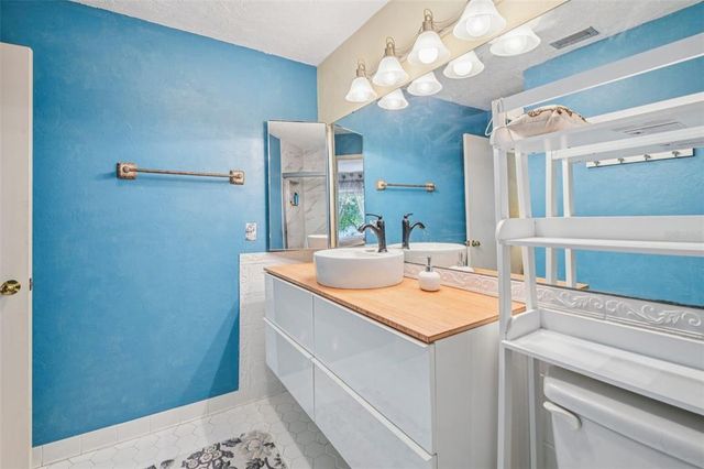 2 HUNTLEY COURT, Haines City, FL 33844