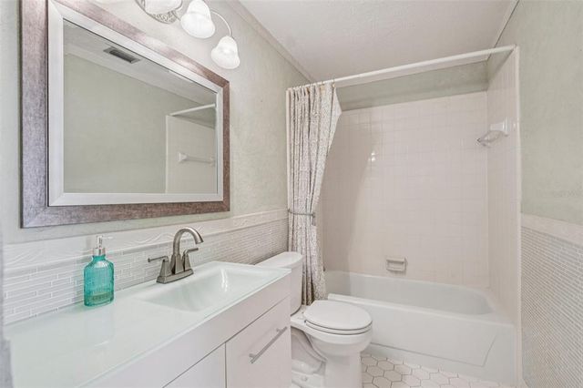 2 HUNTLEY COURT, Haines City, FL 33844
