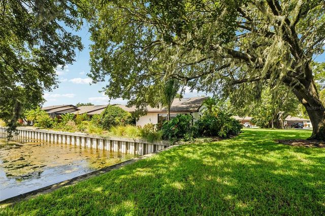 2 HUNTLEY COURT, Haines City, FL 33844