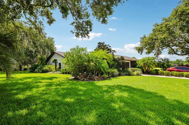 2 HUNTLEY COURT, Haines City, FL 33844