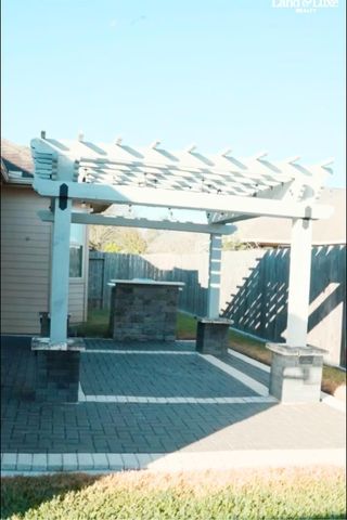 2872 Lombardia Drive, League City, TX 77573