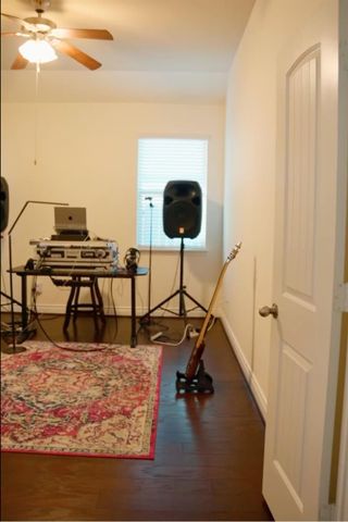 2872 Lombardia Drive, League City, TX 77573