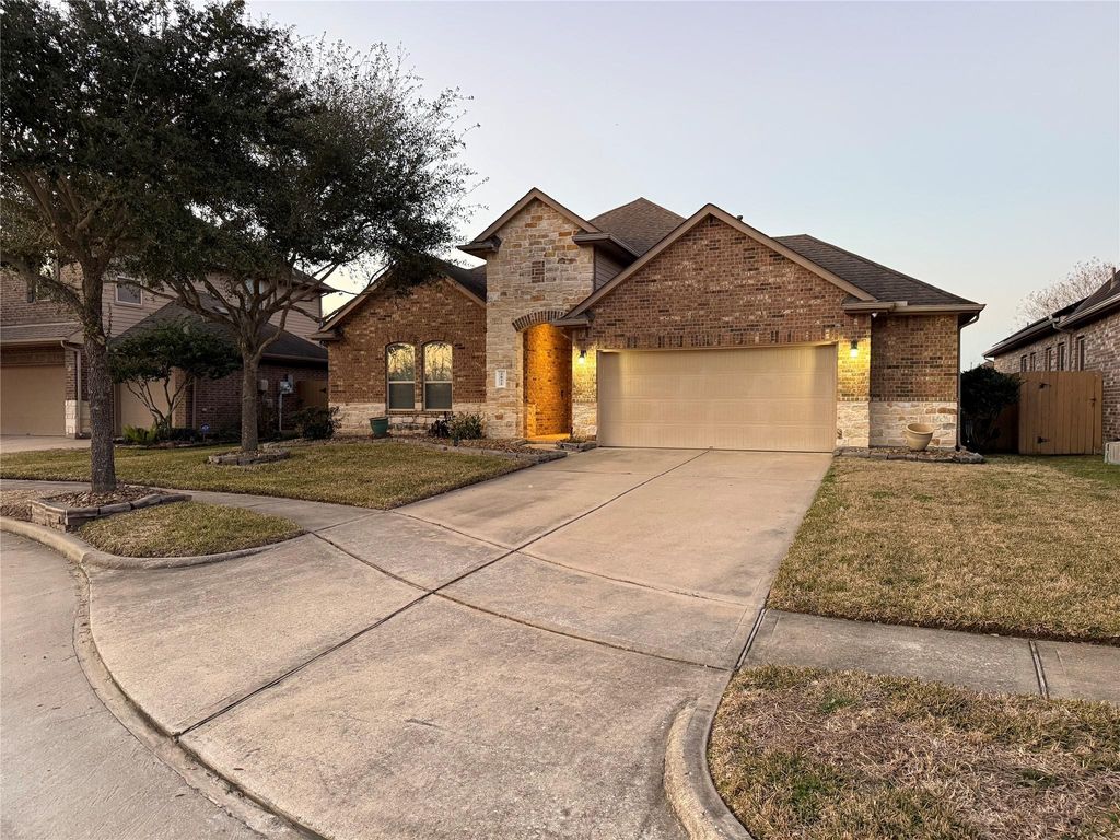 2872 Lombardia Drive, League City, TX 77573