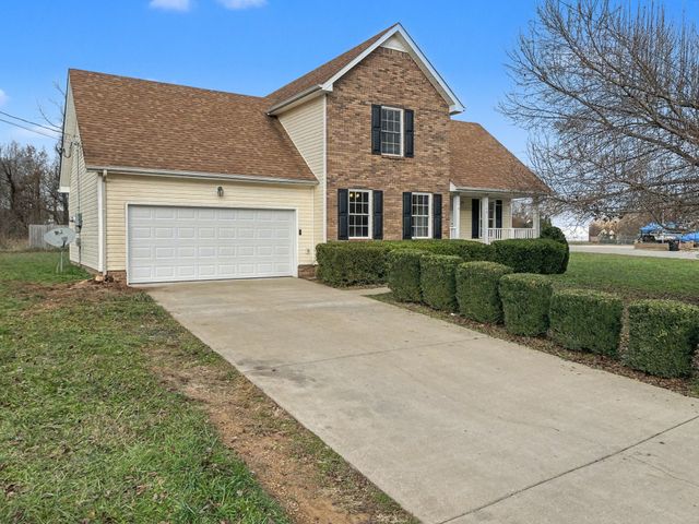 1142 Lamont Ct, Clarksville, TN 37042