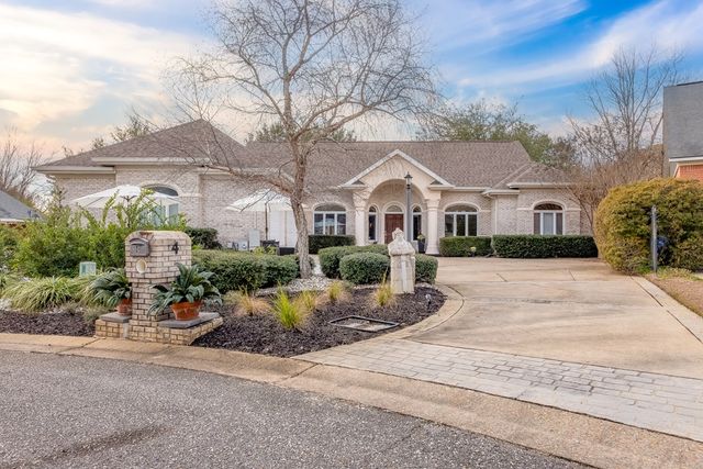 4 Ballestone Court, Dothan, AL 36301