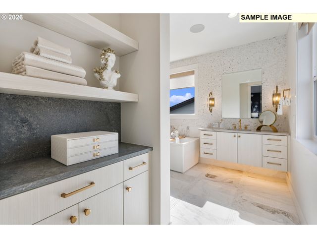 1509 S Creekview Pl L6, Ridgefield, WA 98642